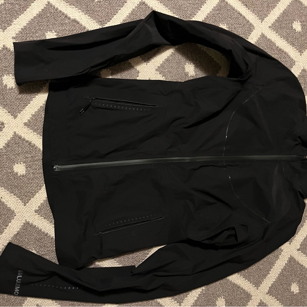 Lululemon running jacket